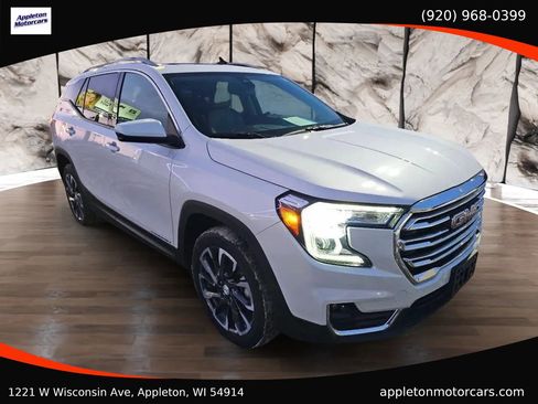 Used 2022 GMC Terrain SLT w/ Infotainment Package II image 5