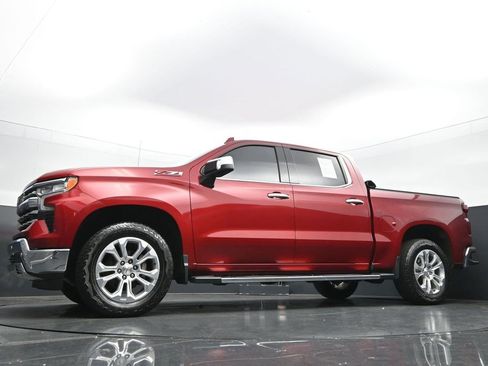 Used 2023 Chevrolet Silverado 1500 LTZ AWD/4WD image 22