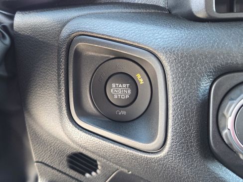 New 2026 Jeep Gladiator Sport image 13