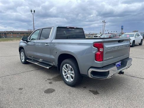 Used 2023 Chevrolet Silverado 1500 LTZ AWD/4WD image 4