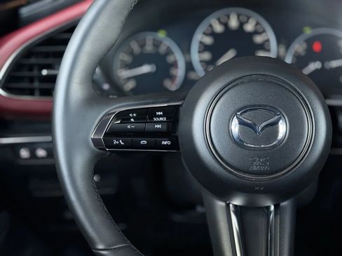 Used 2025 MAZDA MAZDA3 Hatchback w/Premium Plus Pkg image 24