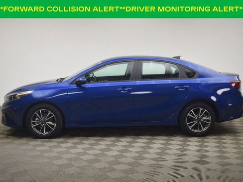 Used 2023 Kia Forte LXS image 12