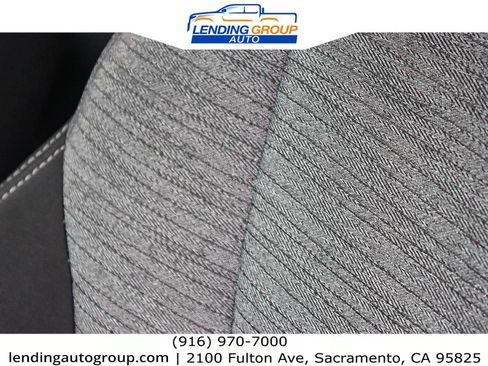 Used 2023 Nissan Rogue SV image 22