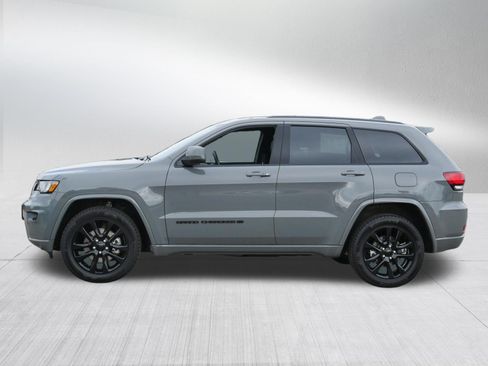Used 2022 Jeep Grand Cherokee Laredo X AWD/4WD image 4