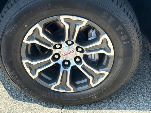 Certified 2025 GMC Sierra 1500 SLT AWD/4WD image 11