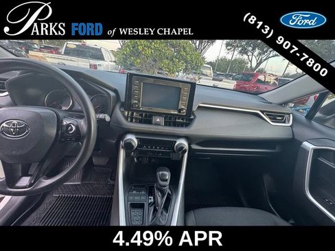 Used 2022 Toyota RAV4 LE FWD image 7