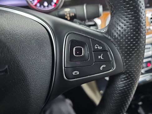 Used 2018 Mercedes-Benz E 300 image 18