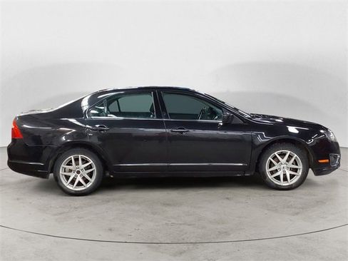 Used 2011 Ford Fusion SEL image 6