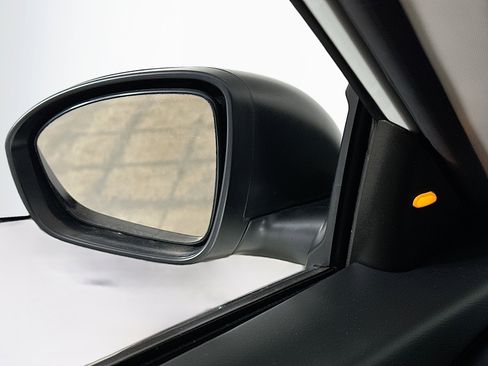 Used 2024 Nissan Altima 2.5 SV image 16