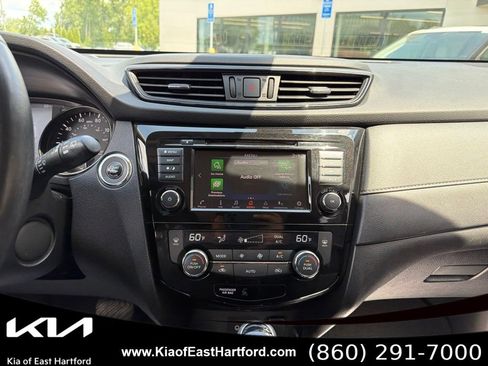 Used 2019 Nissan Rogue SV w/ Premium Package AWD/4WD image 27