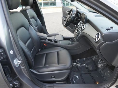 Used 2015 Mercedes-Benz GLA 250 4MATIC image 10