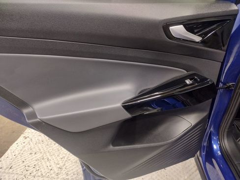 Used 2022 Volkswagen ID.4 Pro S image 24