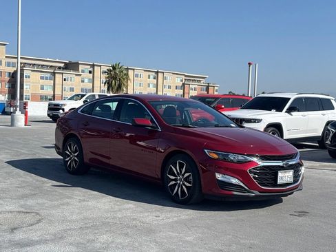 Used 2020 Chevrolet Malibu RS FWD image 3