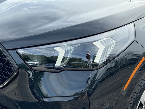 New 2026 BMW X2 xDrive28i w/ Technology Package AWD/4WD image 9
