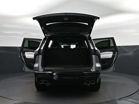 Used 2025 Chevrolet Traverse High Country w/ LPO, Floor Liner Package FWD image 50