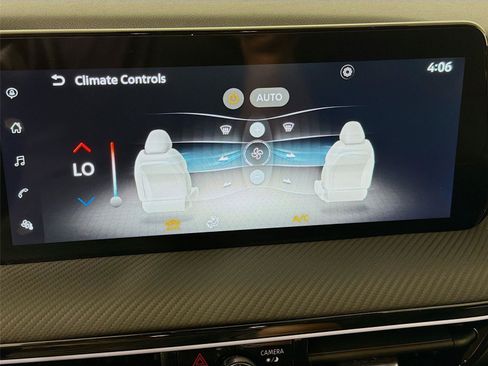 Used 2025 Nissan Kicks SR w/ Illumination Package AWD/4WD image 16