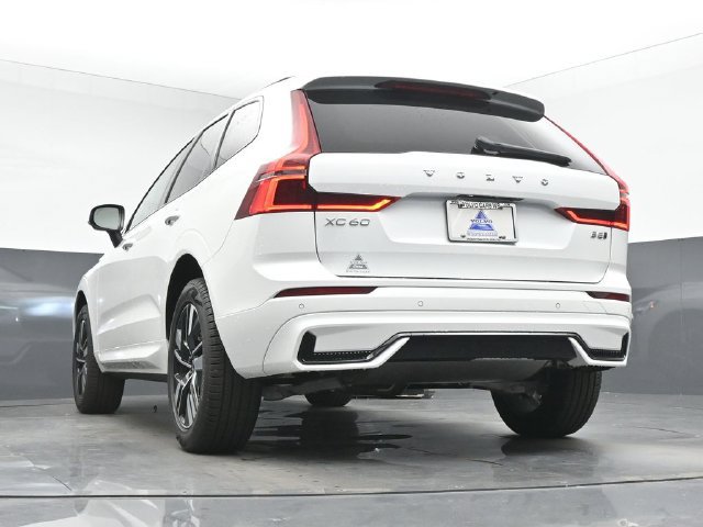 New 2026 Volvo XC60 B5 Core w/ Climate Package AWD/4WD image 42