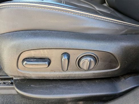 Used 2020 GMC Acadia Denali image 13