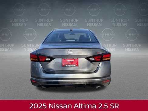 New 2025 Nissan Altima 2.5 SR image 5