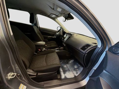 Used 2021 Mitsubishi Outlander Sport SE AWD/4WD image 30