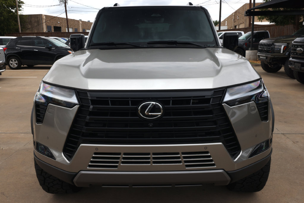 Used 2026 Lexus GX 550 AWD/4WD image 2