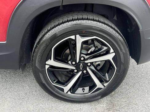 Used 2023 Chevrolet TrailBlazer RS w/ Convenience Package AWD/4WD image 16