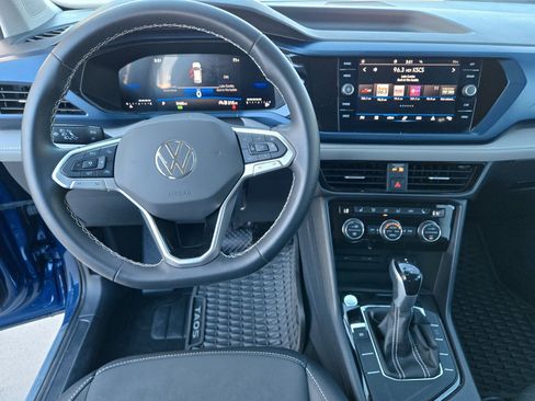 New 2024 Volkswagen Taos SE image 9