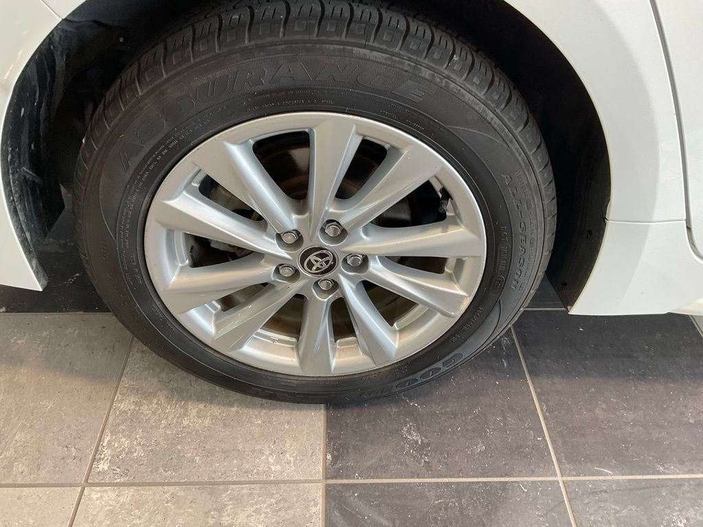 Certified 2024 Toyota Corolla LE w/ LE Convenience Package FWD image 7
