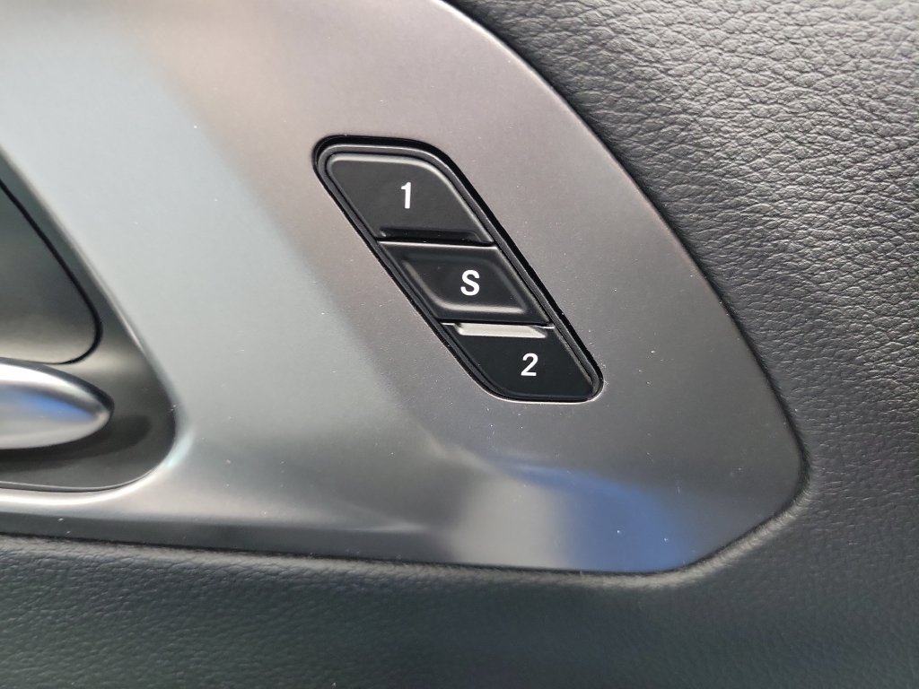 New 2027 Chrysler Pacifica Select AWD/4WD image 24