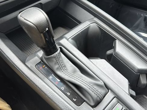 Used 2024 Honda Accord EX image 31