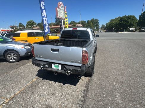 Used 2005 Toyota Tacoma 4x4 Double Cab w/ SR5 Pkg #8 image 5