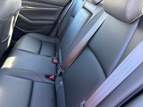 Used 2019 MAZDA MAZDA3 Sedan image 12