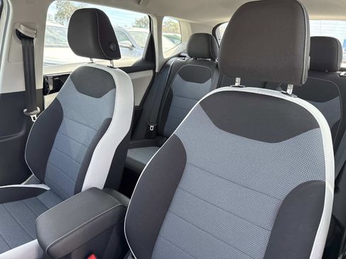 New 2026 Volkswagen Taos S image 20