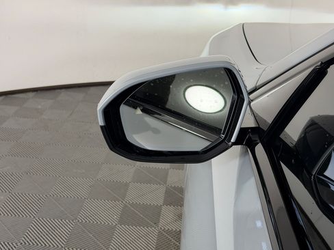 Certified 2024 BMW 740i xDrive AWD/4WD image 22