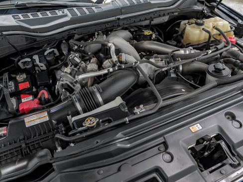 Used 2020 Ford F250 Lariat w/ Lariat Ultimate Package image 60