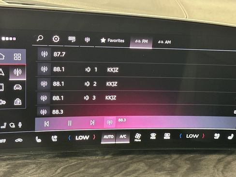 New 2025 Audi Q5 Premium Plus image 16