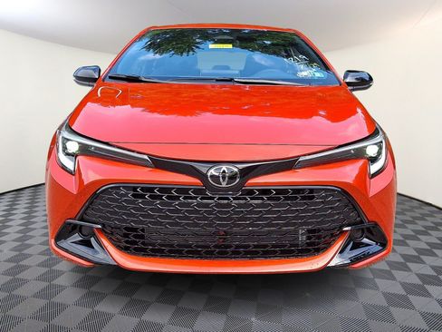 Used 2026 Toyota Corolla SE FWD image 2