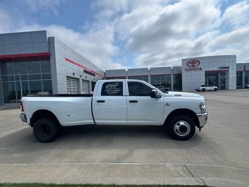 Used 2024 RAM 3500 Tradesman w/ Chrome Appearance Group AWD/4WD image 2