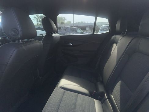 Used 2025 Buick Envista Preferred image 14