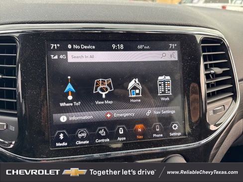 Used 2021 Jeep Grand Cherokee Laredo X image 30