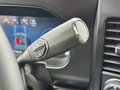 New 2026 Ford F250 Lariat w/ Black Appearance Package image 24