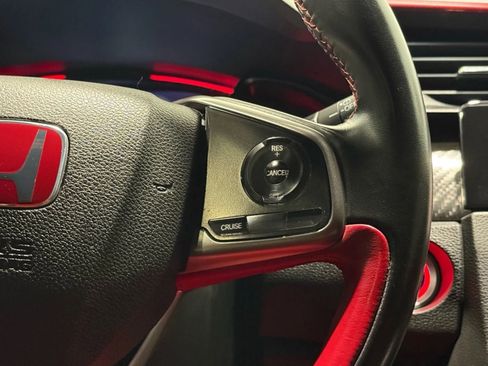 Used 2019 Honda Civic Type R image 18