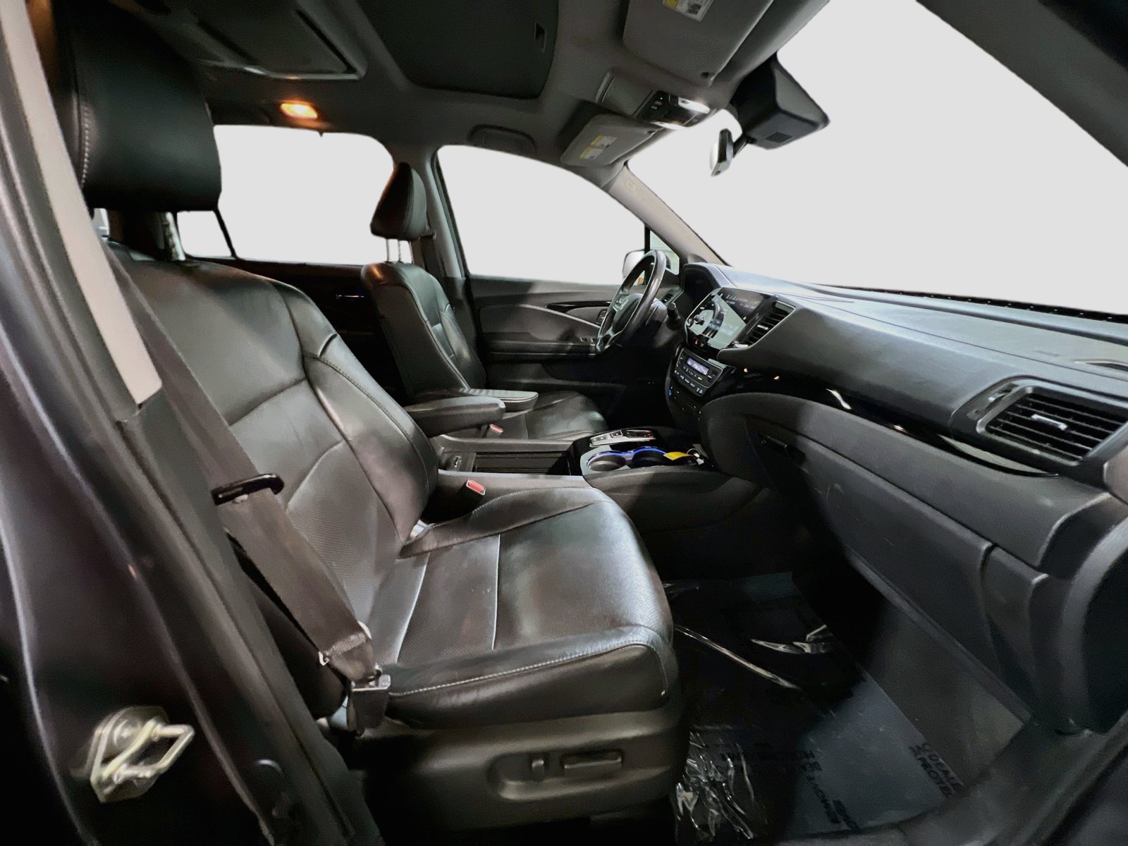 Used 2019 Honda Pilot Elite image 24