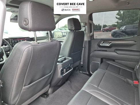 Used 2025 GMC Sierra 1500 SLT image 19