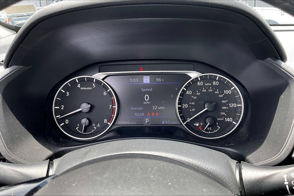 Used 2024 Nissan Altima 2.5 SV w/ SV Premium Package FWD image 12