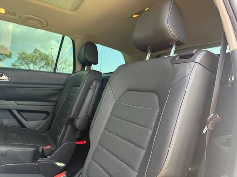 Used 2019 Volkswagen Atlas SEL Premium AWD/4WD image 18