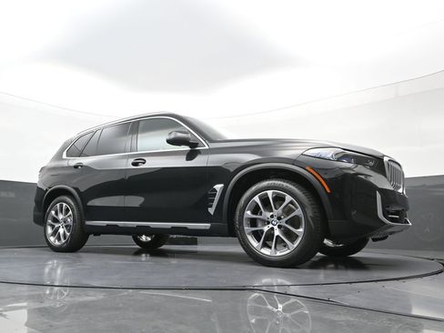 New 2026 BMW X5 xDrive40i w/ Premium Package AWD/4WD image 21