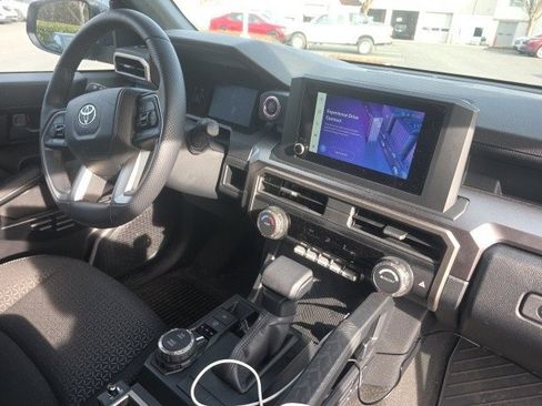 Used 2025 Toyota 4Runner SR5 image 10