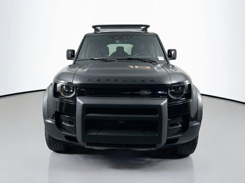 Certified 2023 Land Rover Defender 130 SE image 2