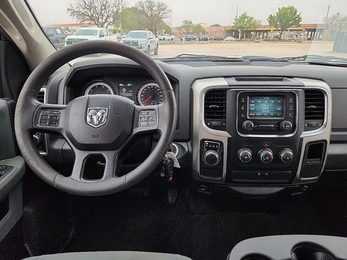 Used 2019 RAM 1500 Classic SLT image 6